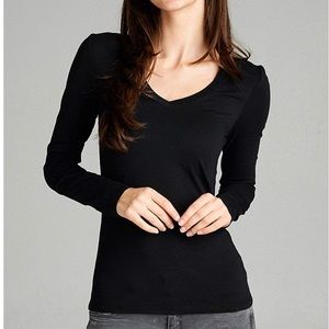 NWOT black long sleeve v-neck t-shirt